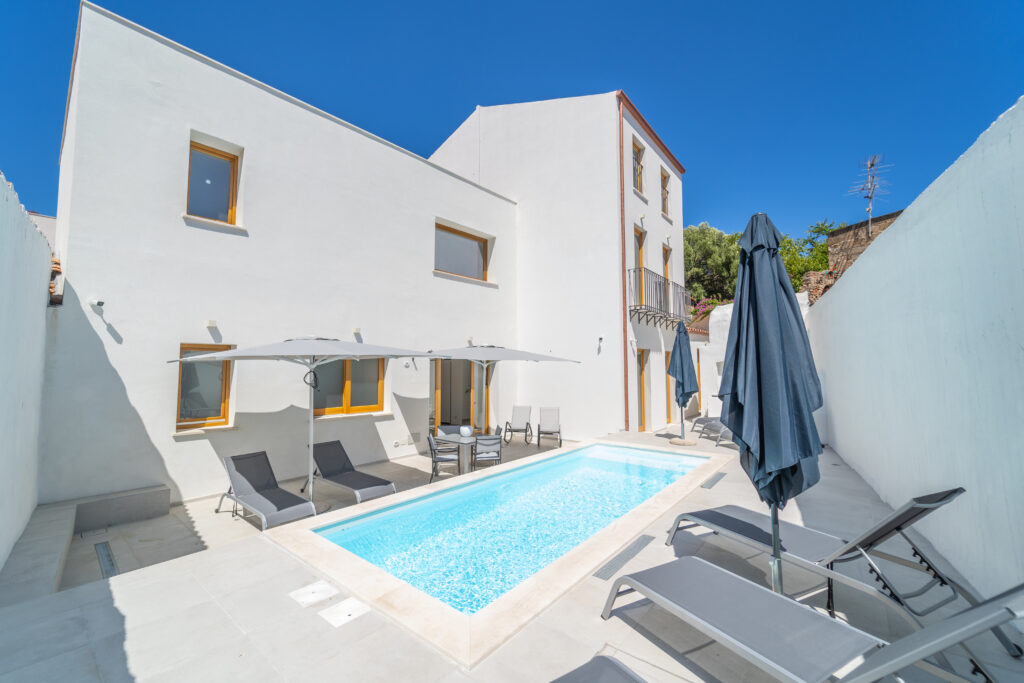 Nuova Luxury Rooms & Apartment Olbia